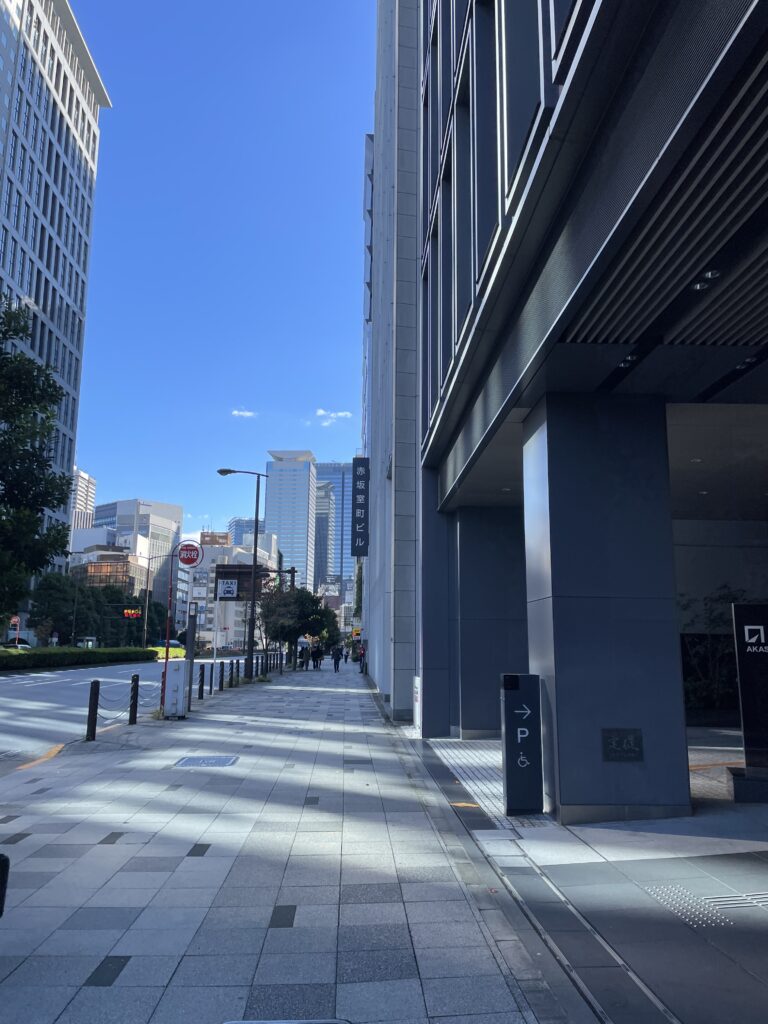 木都里亭の入ったビルの入口