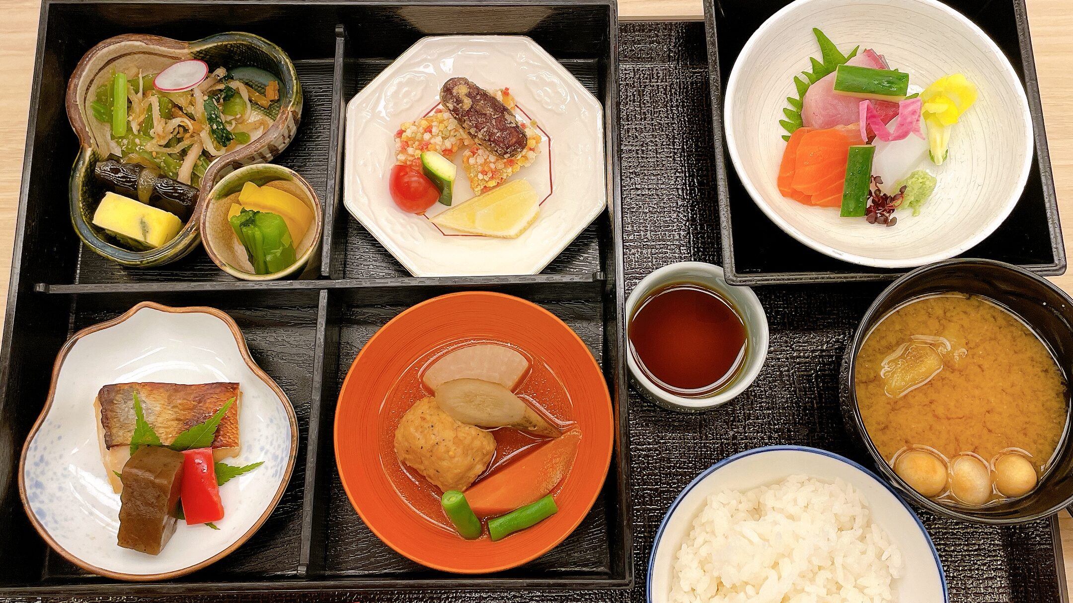 木都里亭での食事